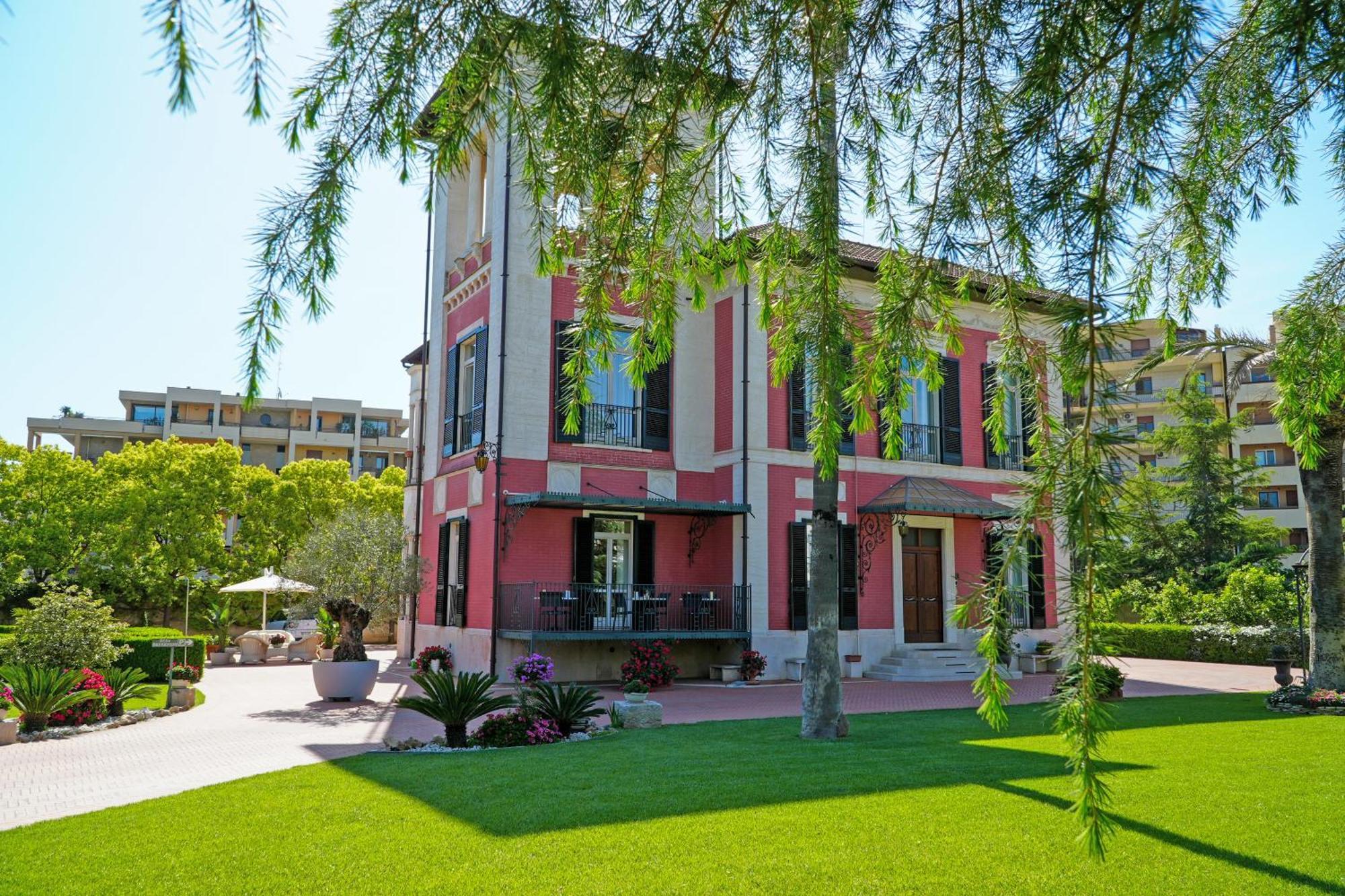 Villa Pallotta Luxury B&B Cerignola Exterior foto