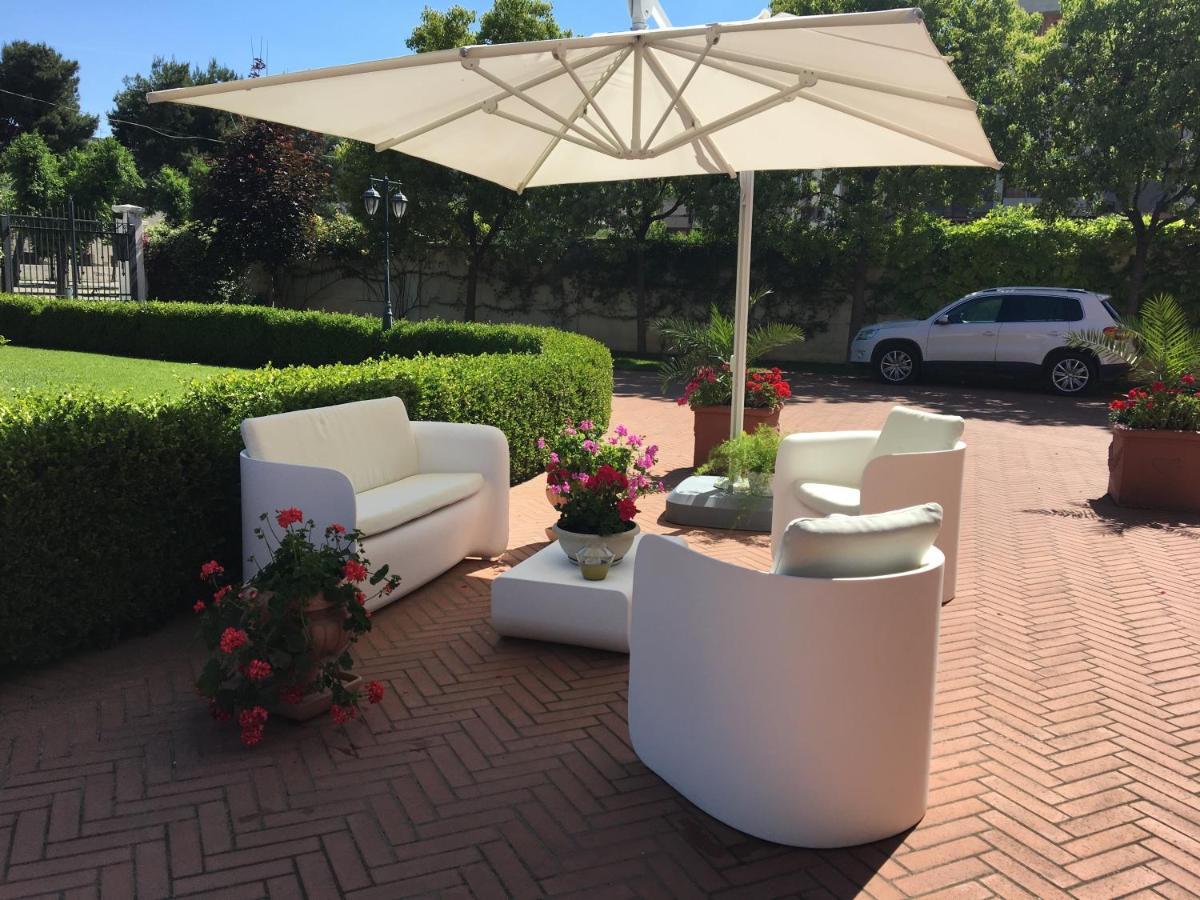 Villa Pallotta Luxury B&B Cerignola Exterior foto